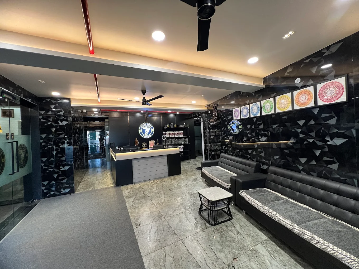 7 Steed Fitness reception and lounge